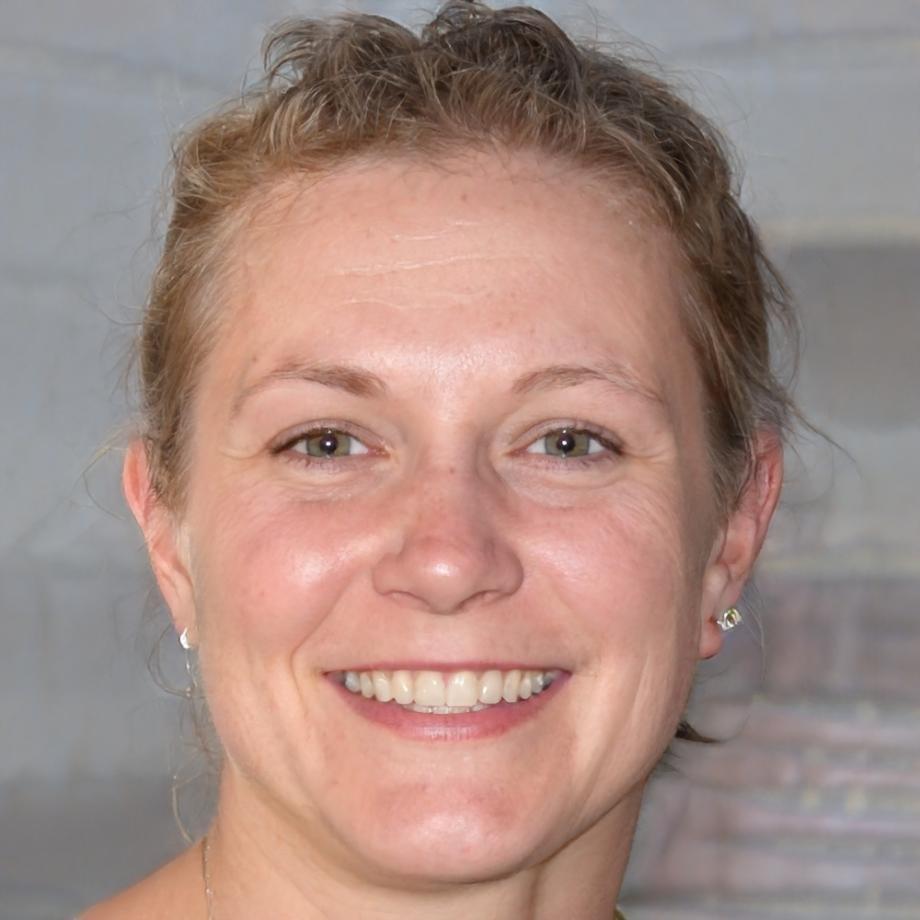 Dr. Sarah Müller, Finanzprognose-Spezialistin